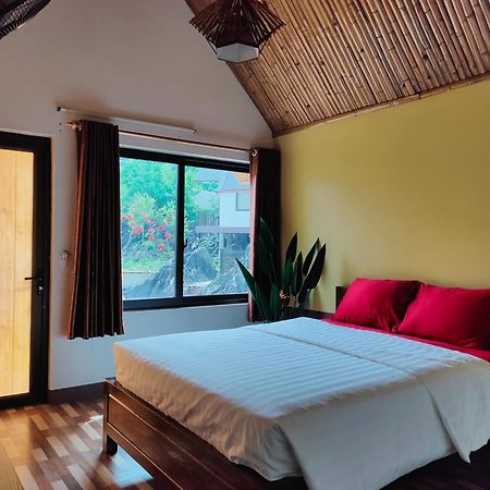 Sky Bay Lodge Ha Giang Exterior photo