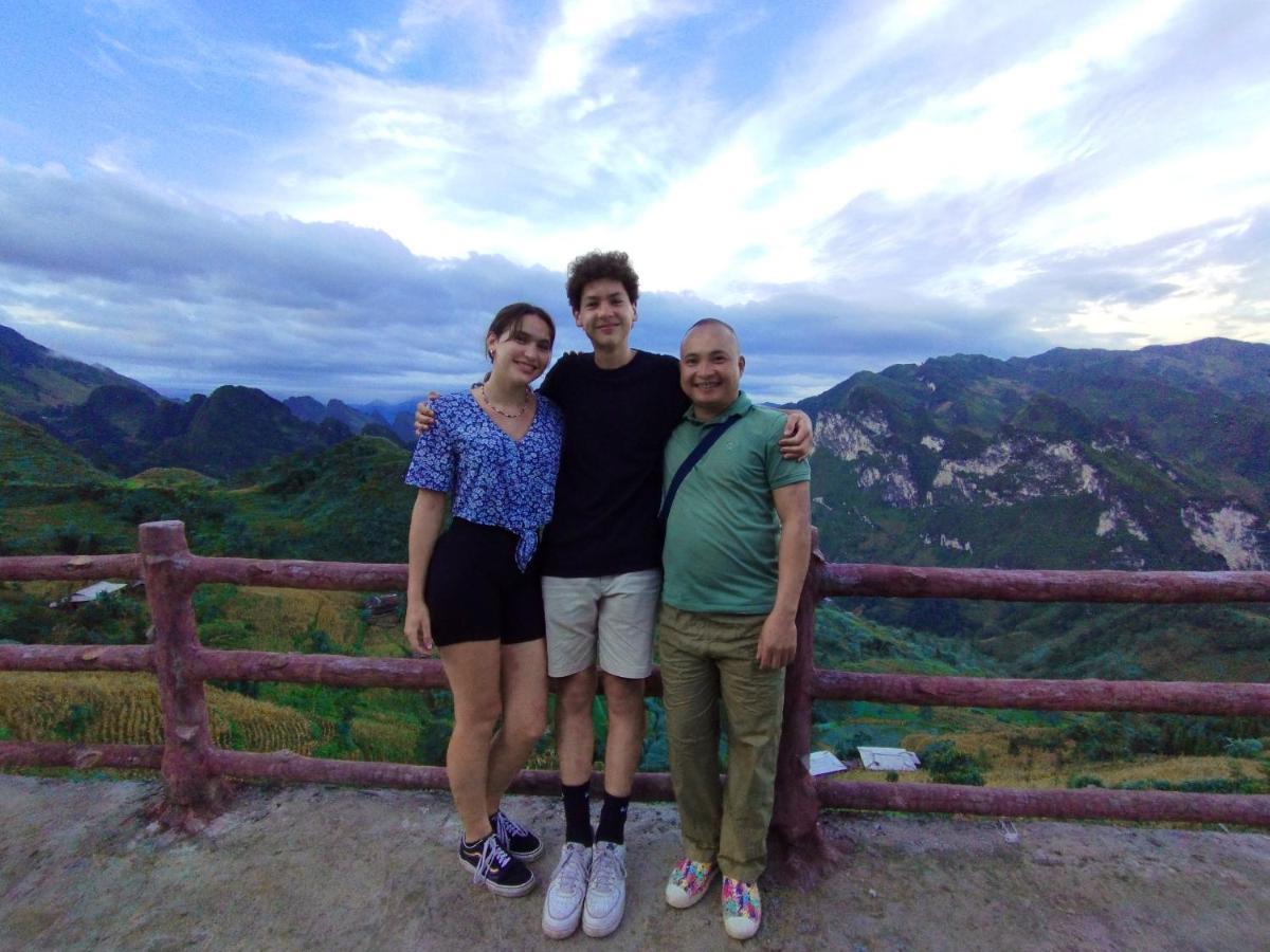 Sky Bay Lodge Ha Giang Exterior photo