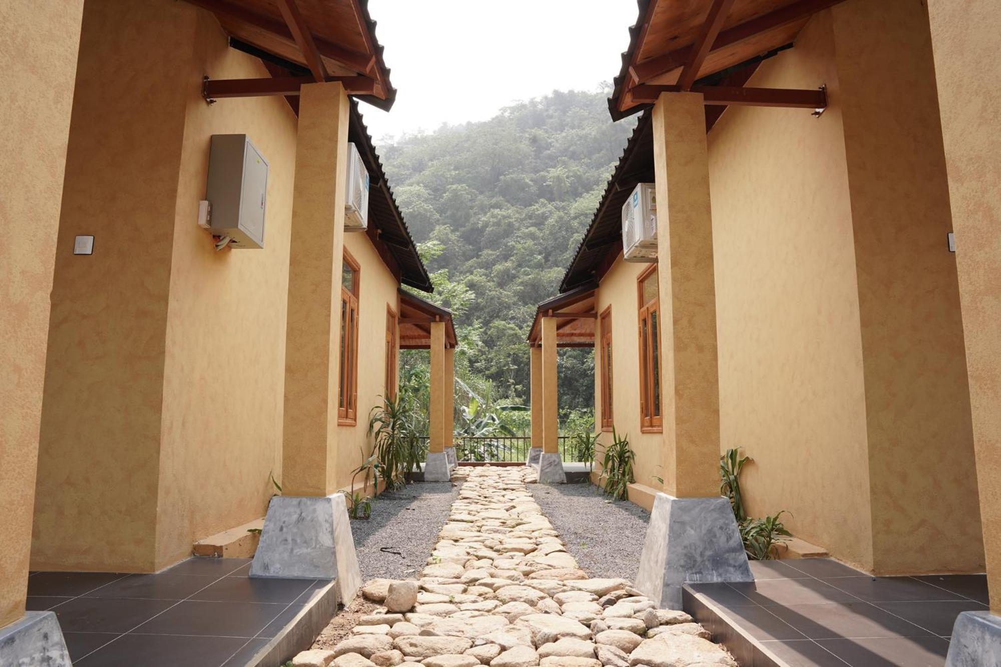 Sky Bay Lodge Ha Giang Exterior photo