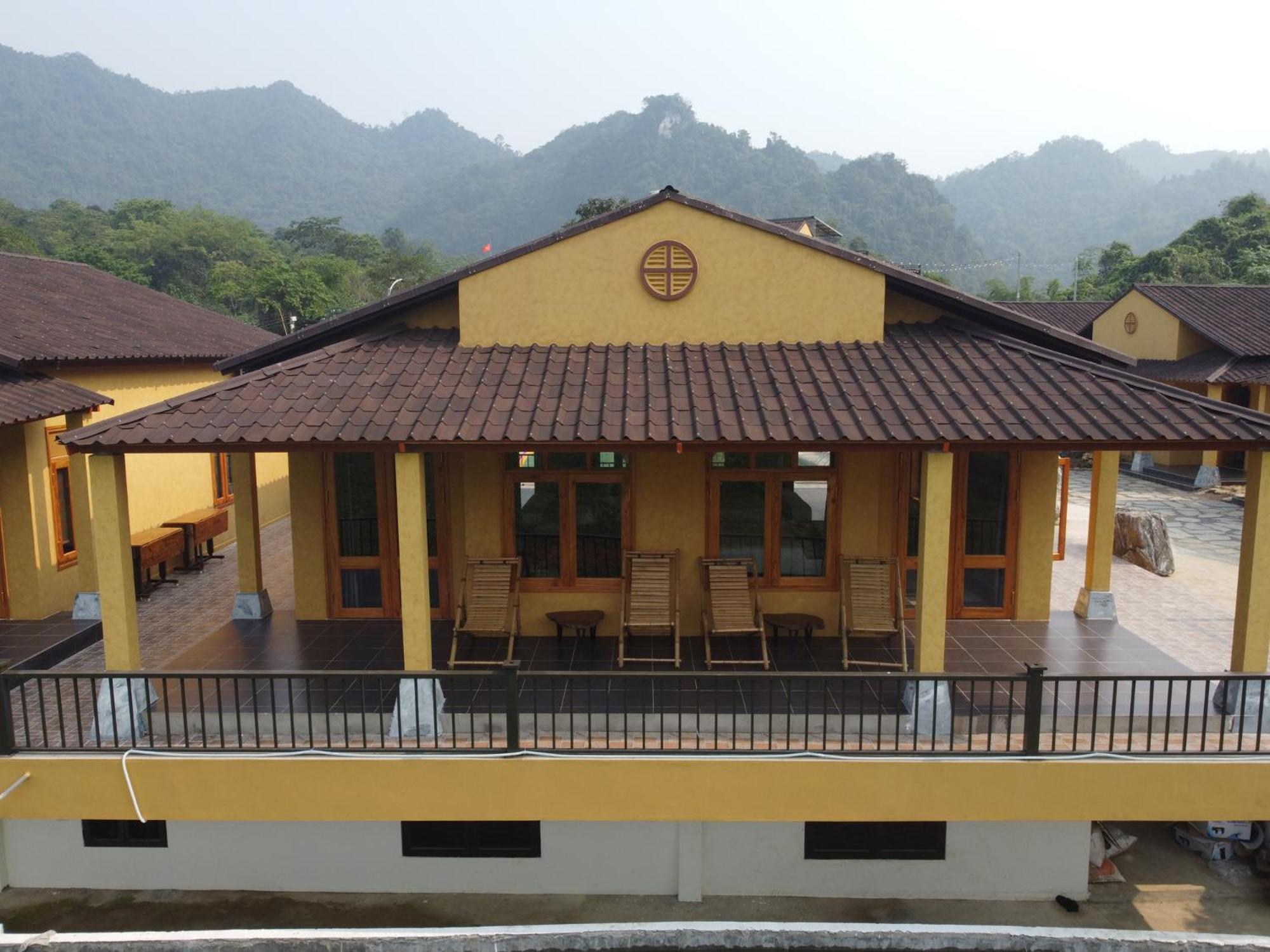 Sky Bay Lodge Ha Giang Exterior photo