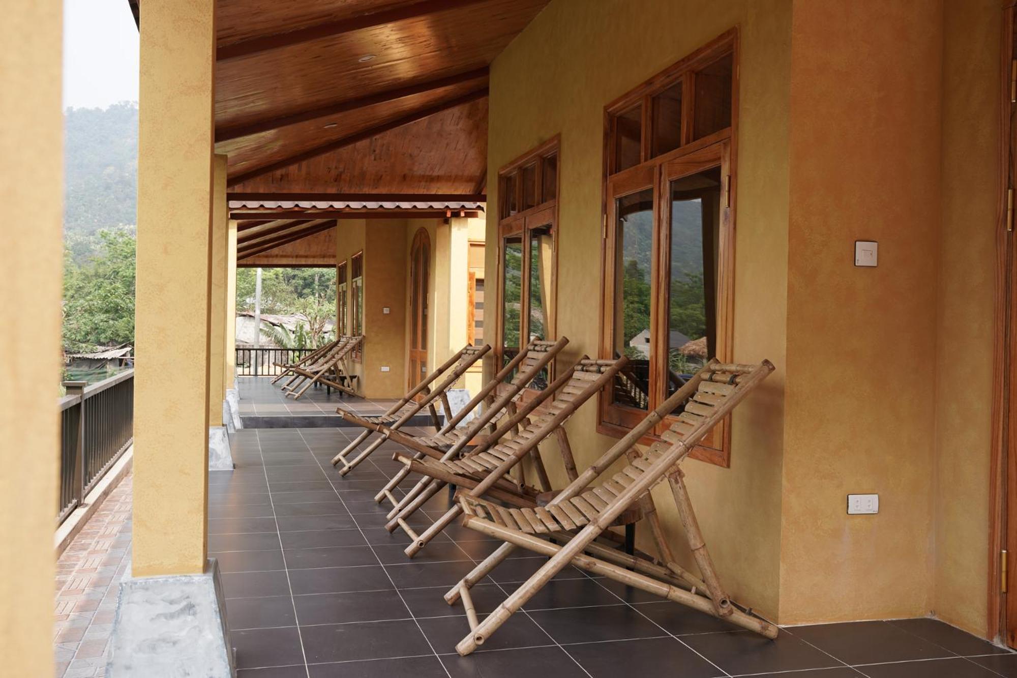 Sky Bay Lodge Ha Giang Exterior photo