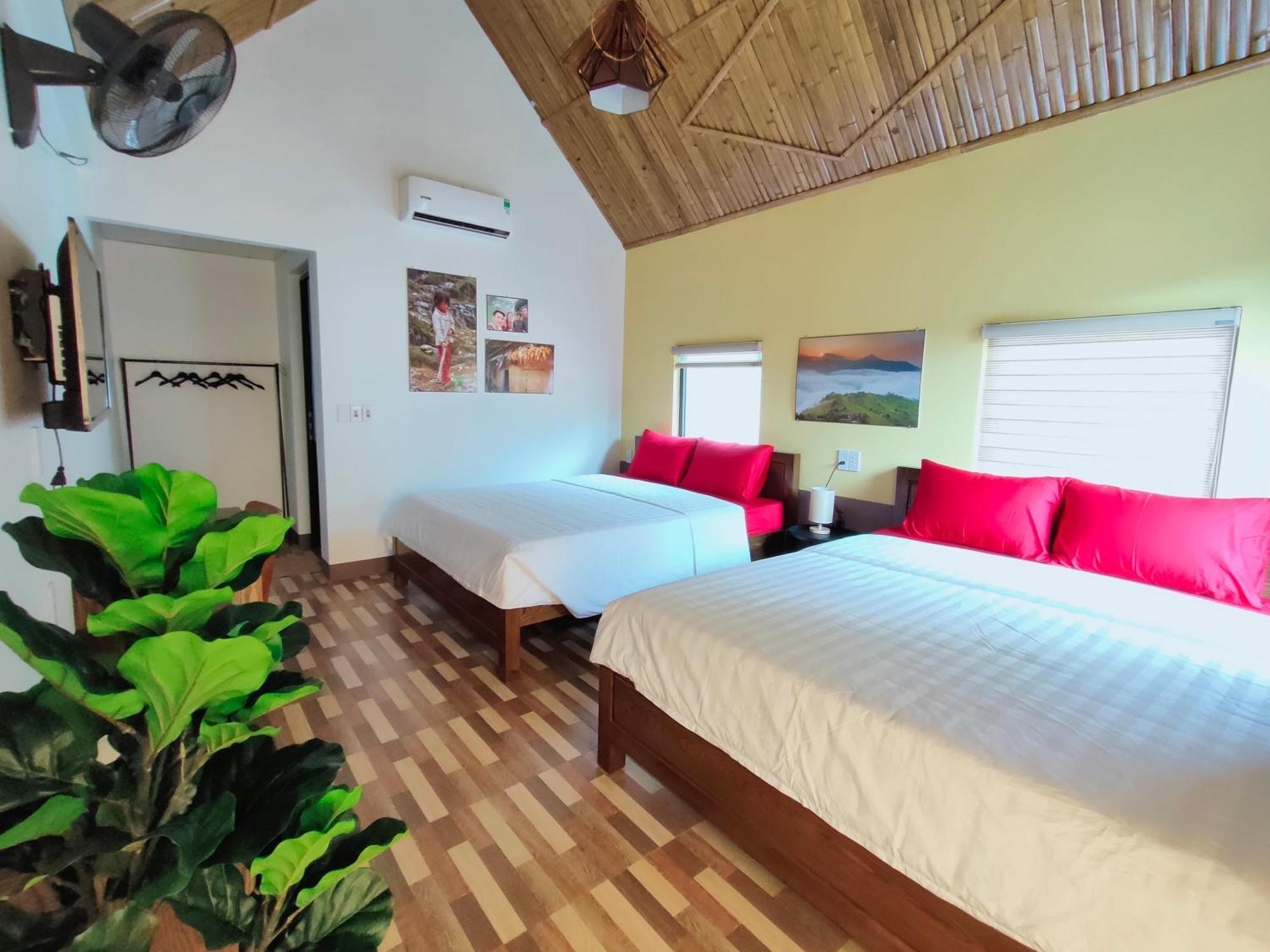 Sky Bay Lodge Ha Giang Exterior photo