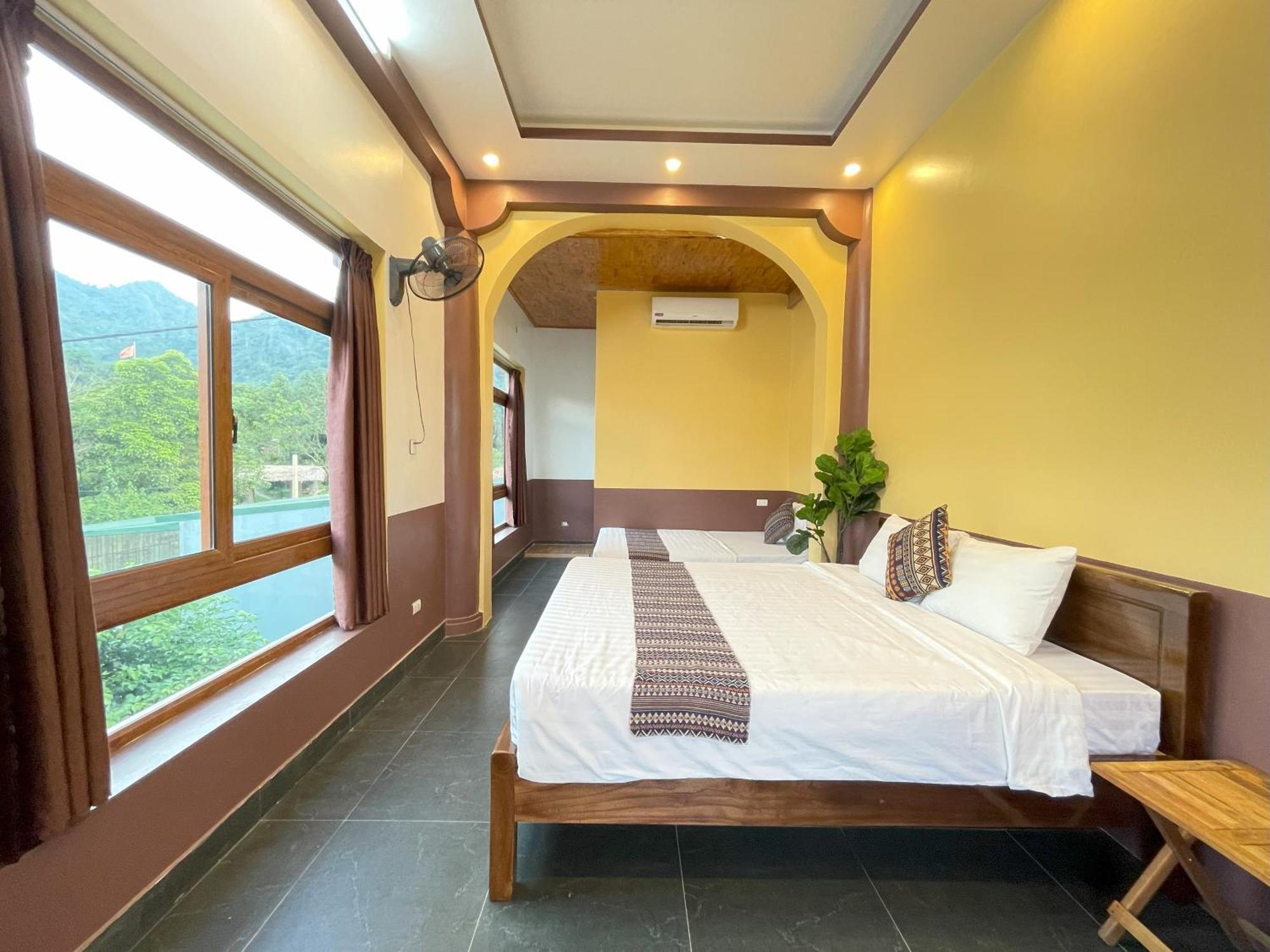 Sky Bay Lodge Ha Giang Exterior photo